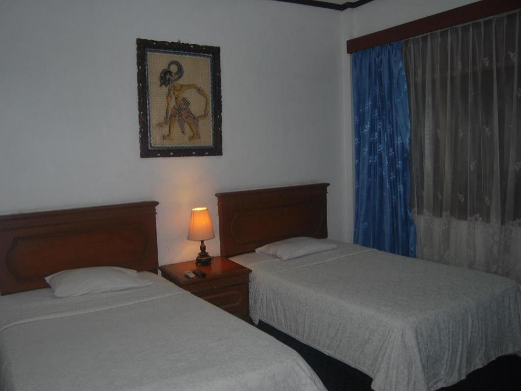 Sadinah Sahid Josodipuro Hotel Colomadu Exterior foto